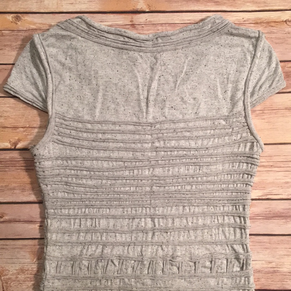 Max Studio Gray Ribbed/Textured Tee - Picture 6 of 8